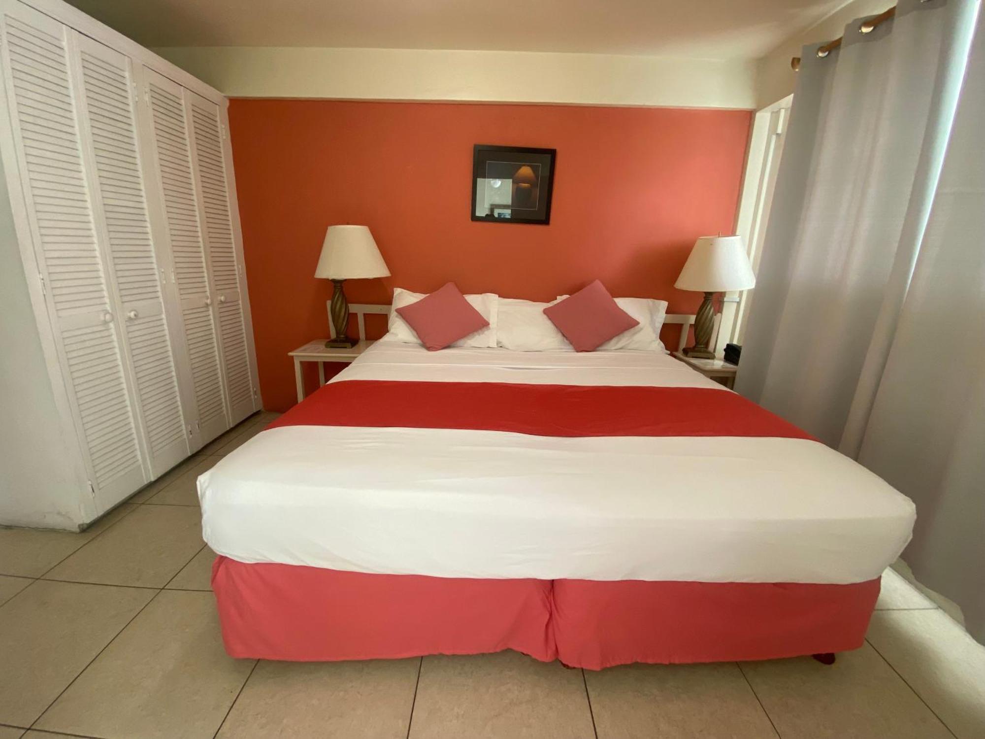 Melrose Beach Apartments Inc Bridgetown Oda fotoğraf