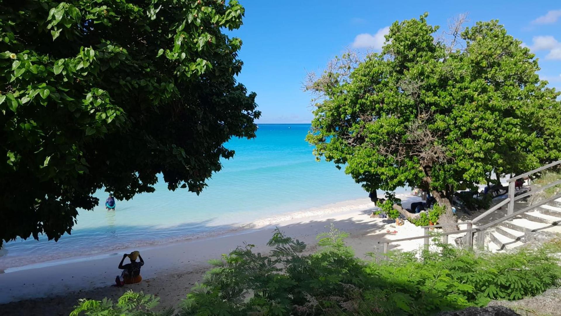 Melrose Beach Apartments Inc Bridgetown Dış mekan fotoğraf